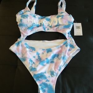 HURLEY LOGO WOMENS ONE PIECE CUT OUT BATHING SUIT